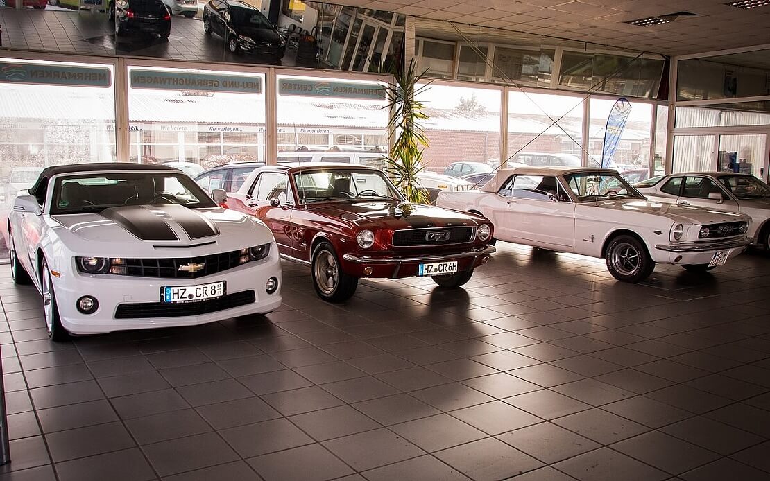 Muscle-Cars-mit-moderner-Bornemann-GPS-Technik